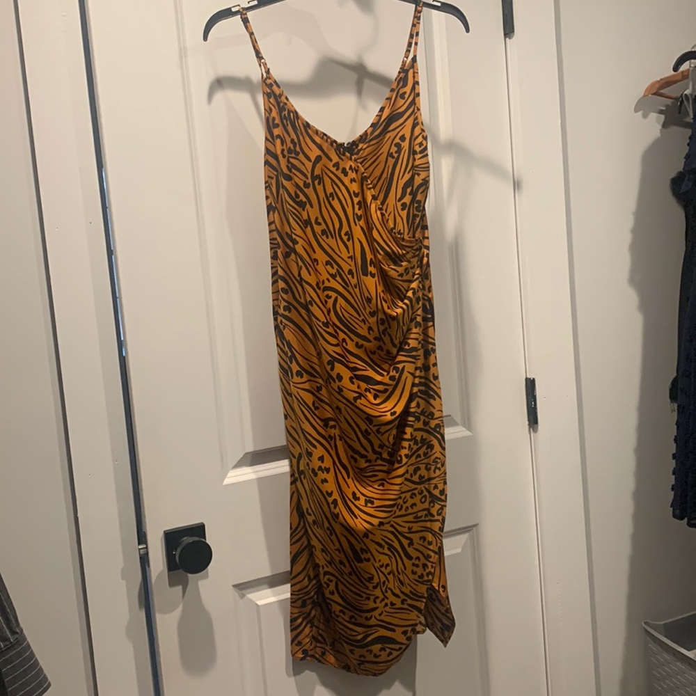 Animal print summer silky dress size 6